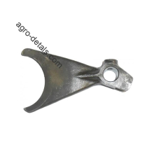 Вилка 150М.37.163 переключения заднего хода коробки гусеничного трактора Т-150