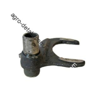 Вилка 77.37.014 переключения 1 и 2 передачи первичного вала коробки трактора ДТ-75