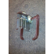 Замок 50-6708105 двери кабины колесного трактора Т16,СШ 2540