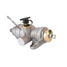 Регулятор давления воздуха 100-3512010 пневмосистемы трактора Кировец К-700,К-701,К-744