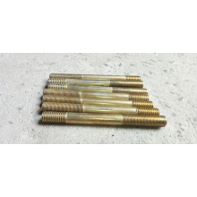 Шпилька Д37М-1007188А2 стойки коромысел двигателей Д 21,Д 144 механизма ГРМ тракторов Т 16,Т 25,Т 40